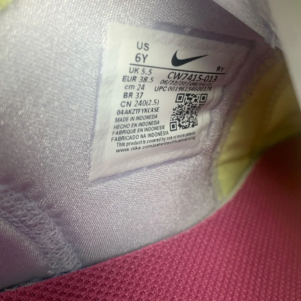Nike flex running athletic sneakers girls 6Y